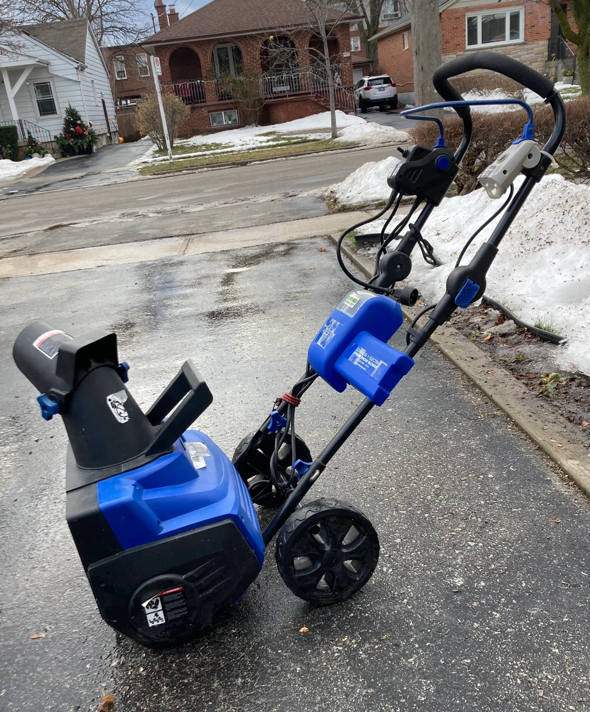 Snow Joe Electric/Battery Powered Snow Blower