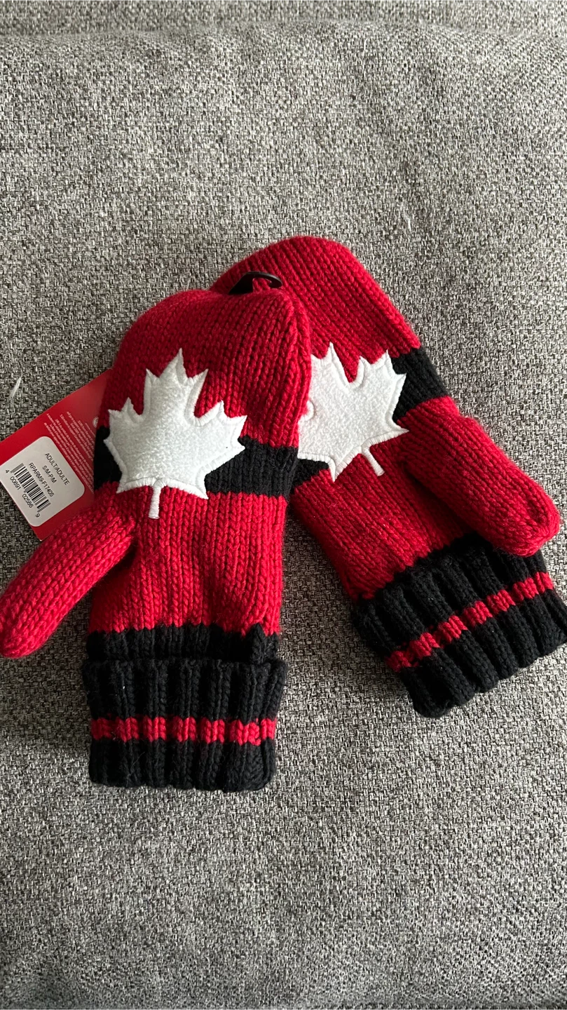 Canada Olympic Red Mittens - Size S/M - photo 2