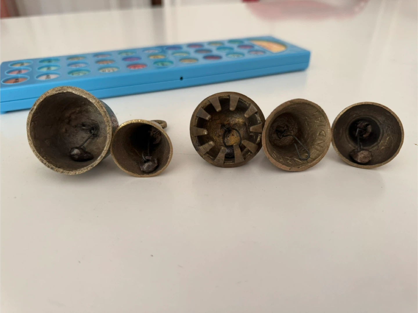 5 Vintage Bells ***PENDING PICKUP*** - photo 4