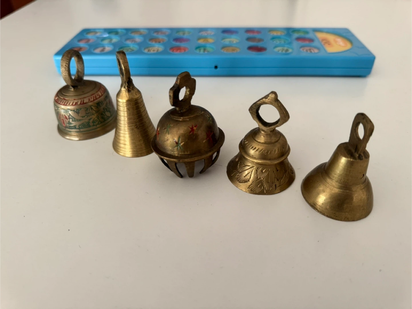 5 Vintage Bells ***PENDING PICKUP*** - photo 2