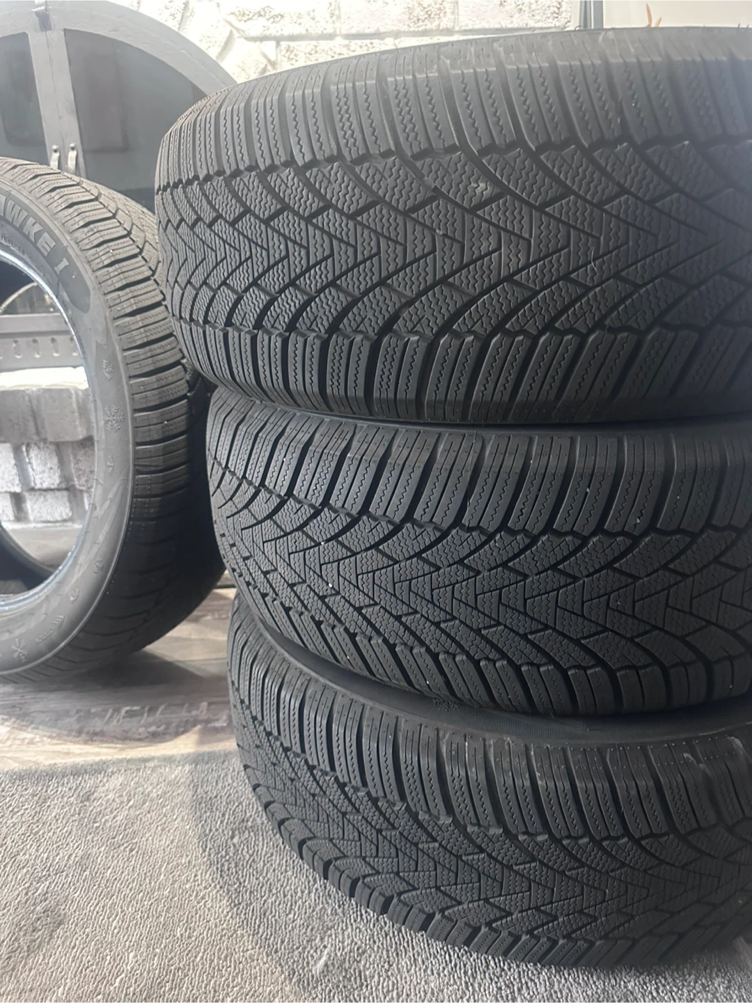 Greenlander Icehawk 1 Tires - 235/55R18 for Toyota RAV4 - photo 2