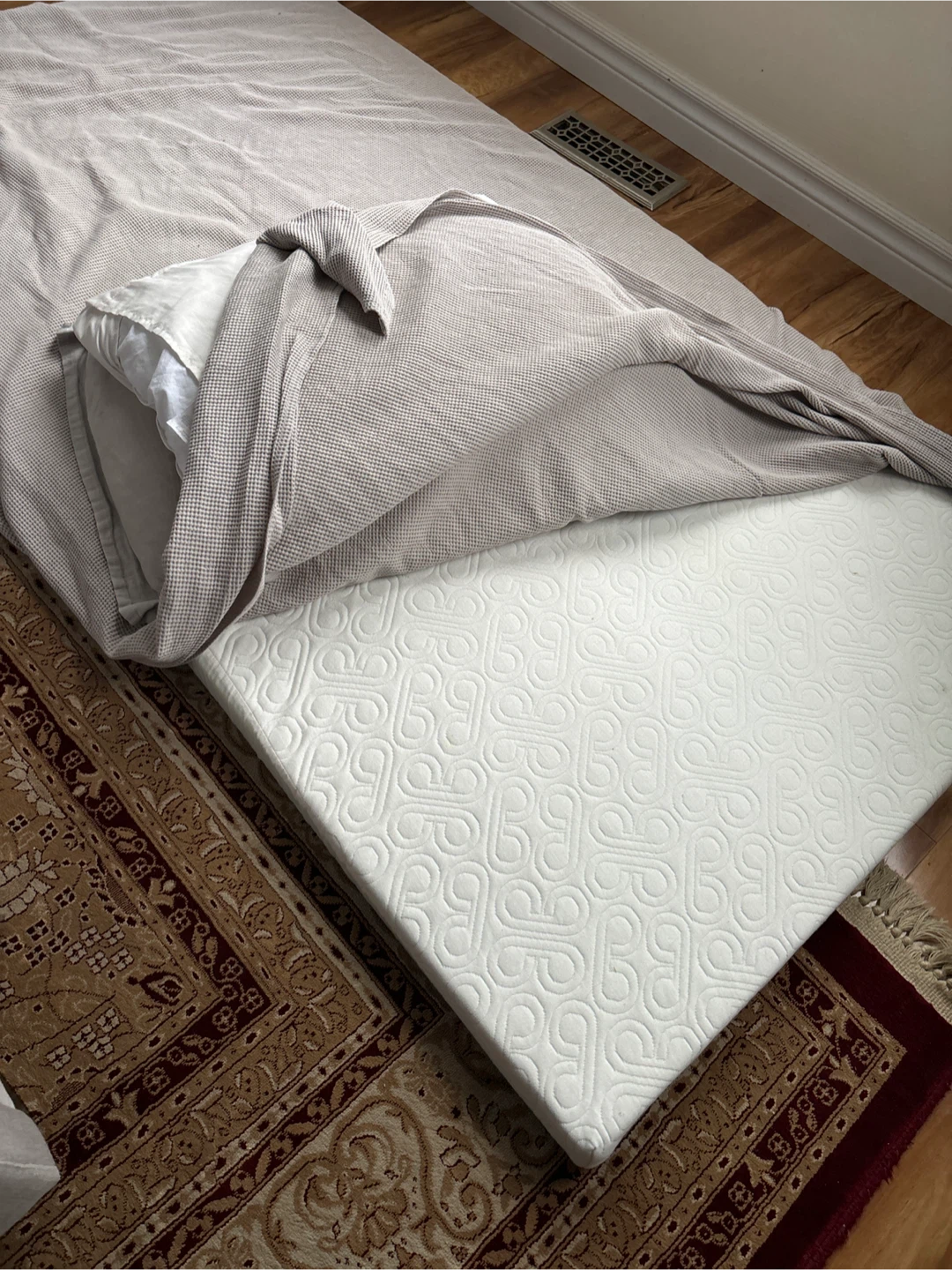 Thick Foam Mattress Topper with cover 🥕 - photo 2