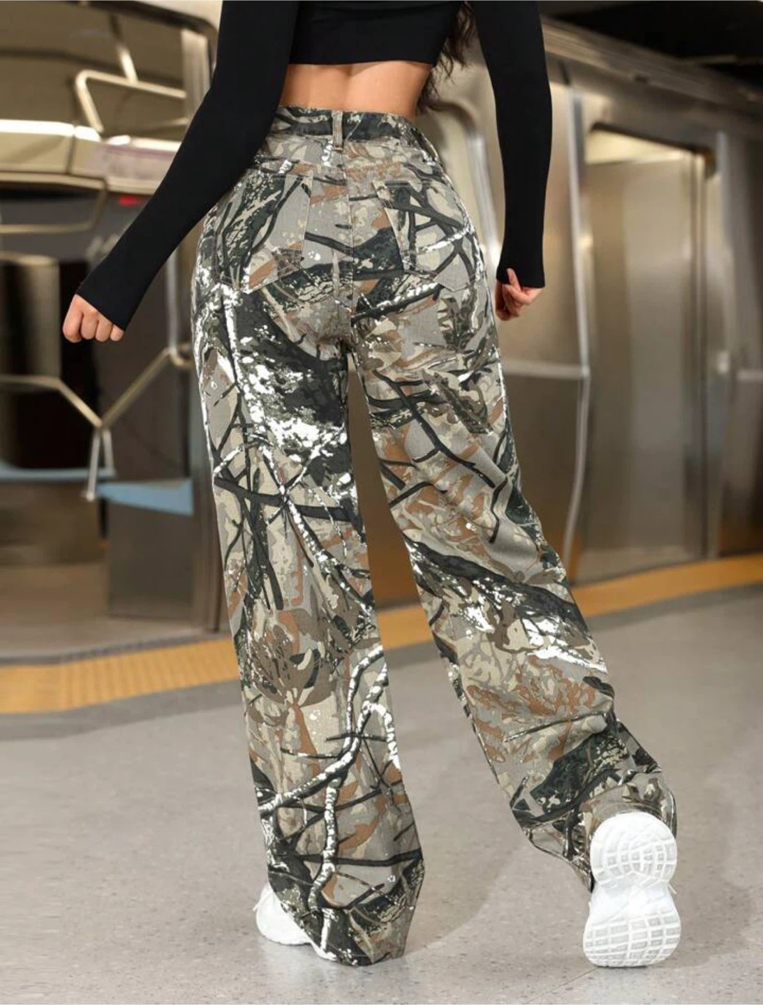 Camo Print Wide Leg Jeans - photo 4
