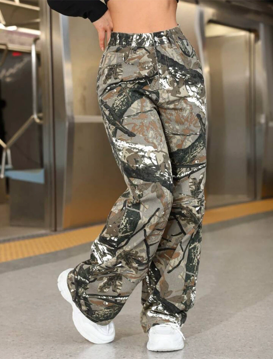 Camo Print Wide Leg Jeans - photo 3