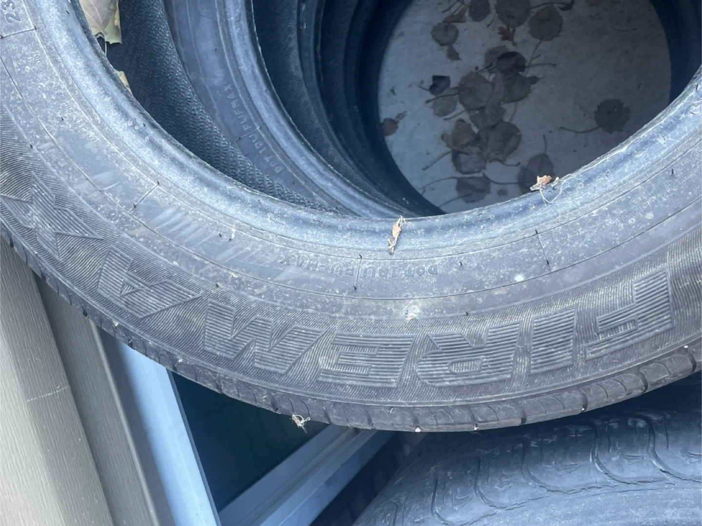Set of 4 Dunlop SP Winter Maxx Tires - 235/60R18 - photo 3
