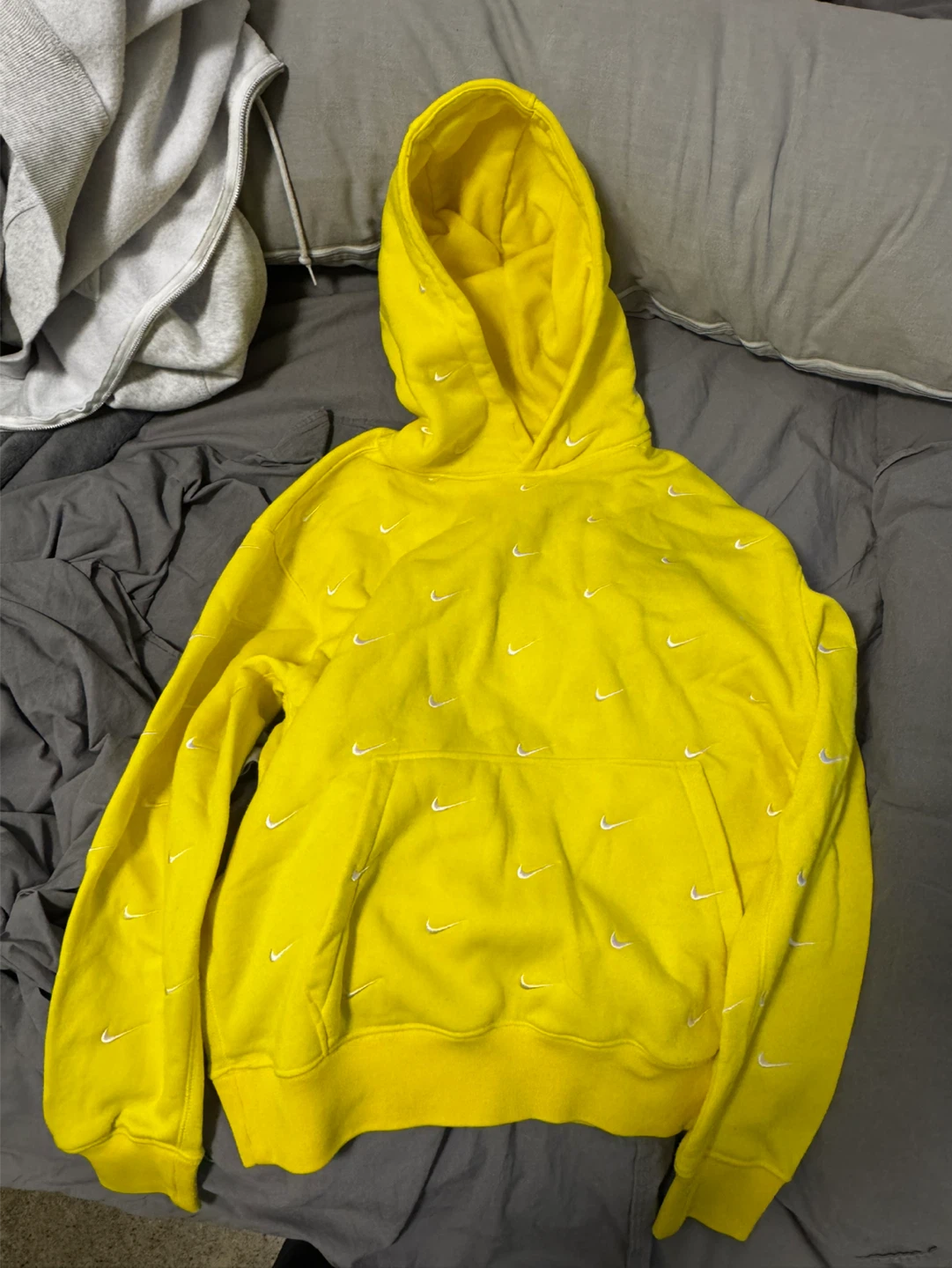 Nike Yellow All Over Print Hoodie - photo 3