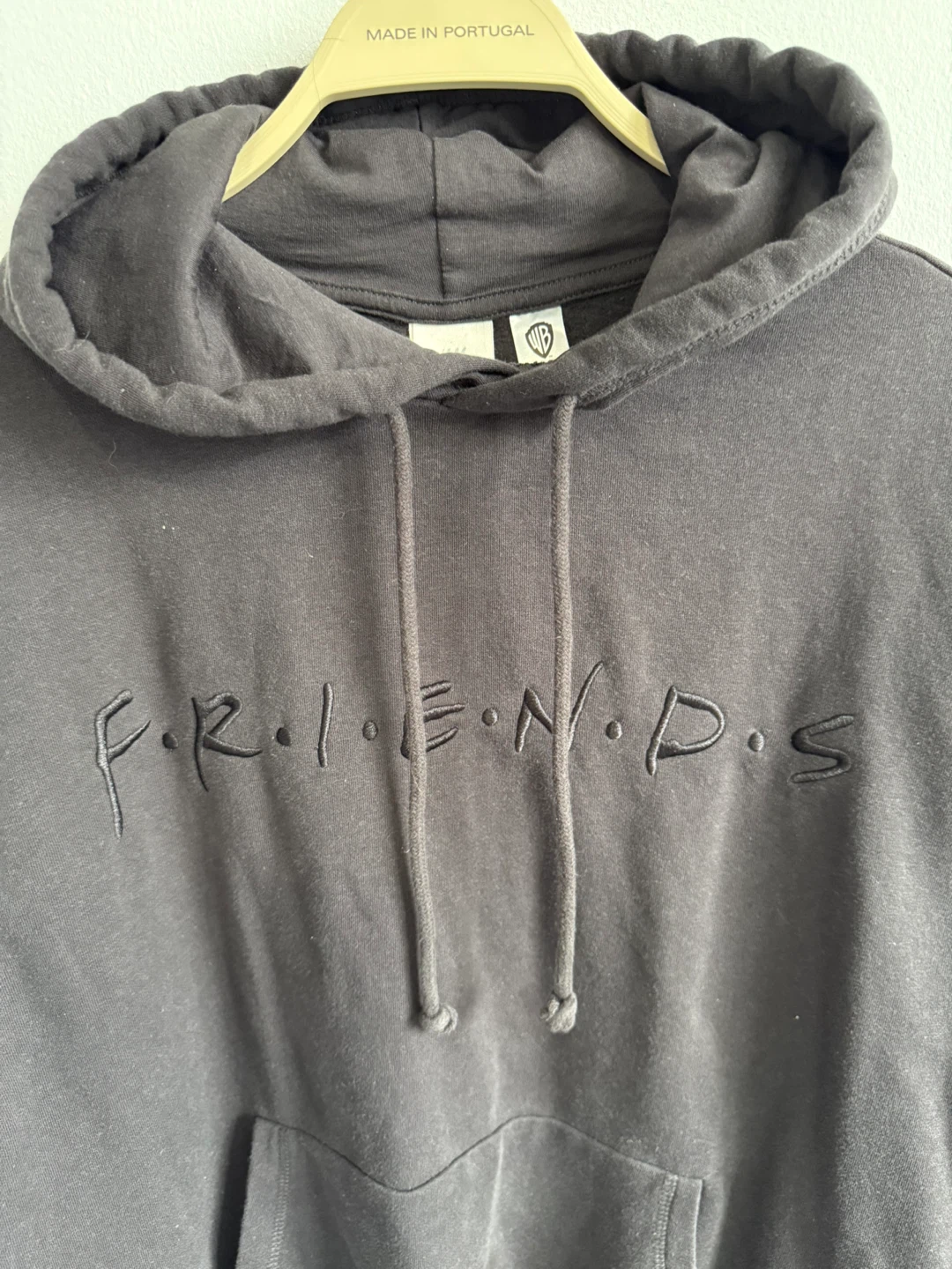 H&M Friends Hoodie - Size XS - photo 2