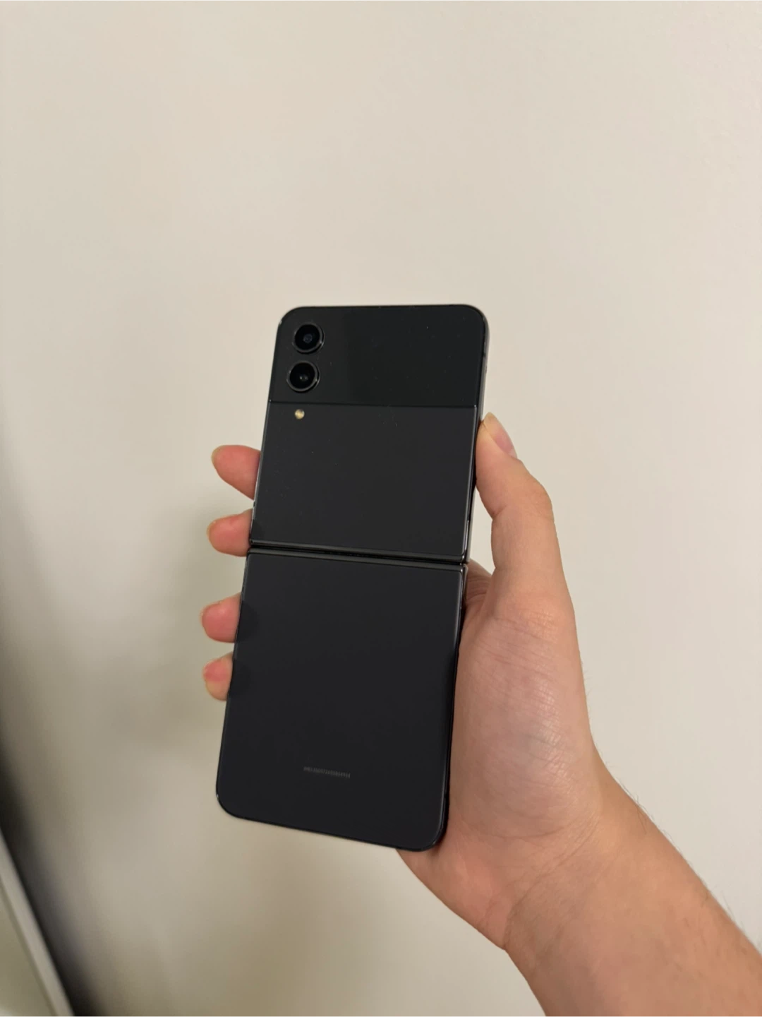 Samsung Galaxy Z Flip 4 - Graphite - photo 2