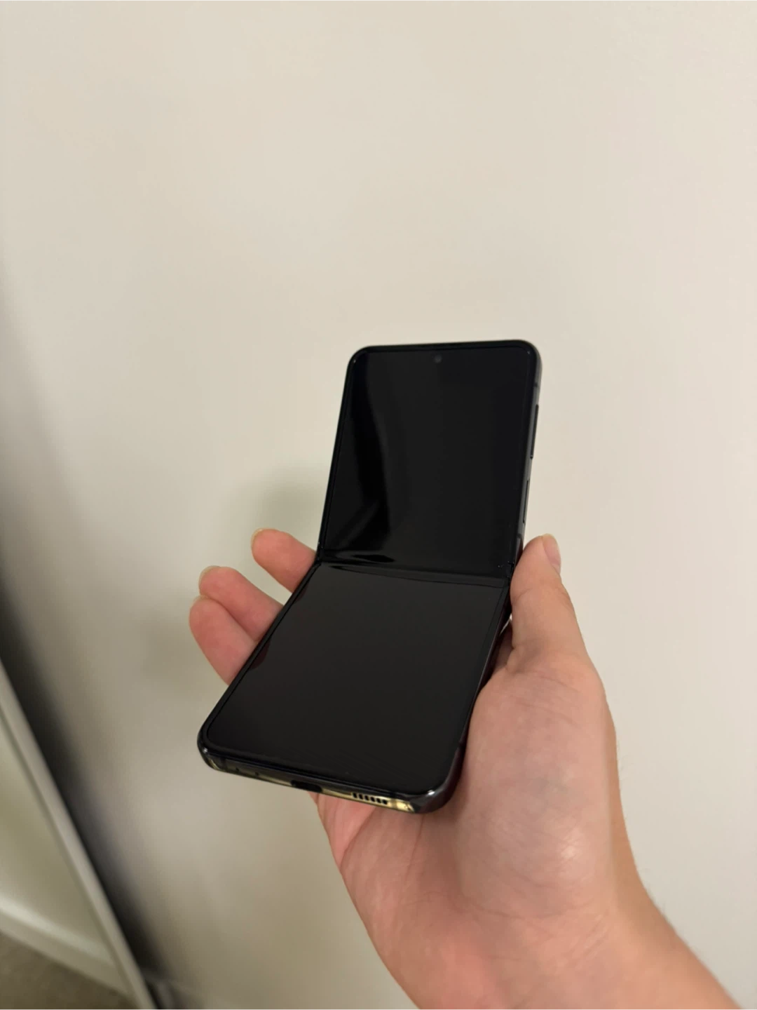 Samsung Galaxy Z Flip 4 - Graphite - photo 3