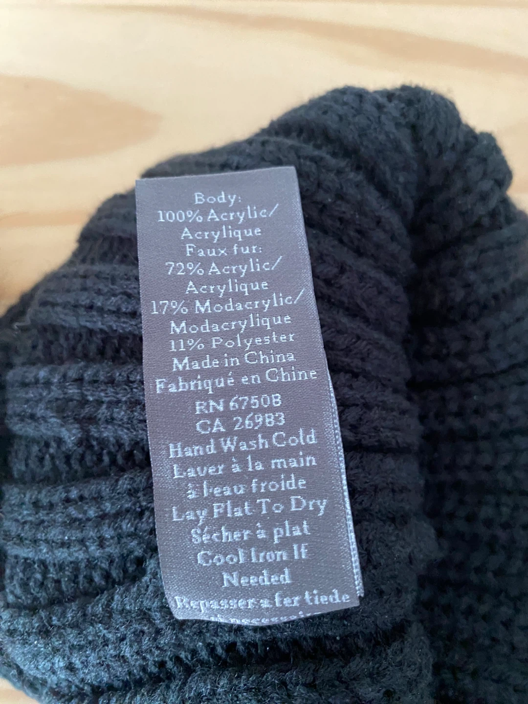 Vince Camuto Black Pom Pom Beanie - photo 4