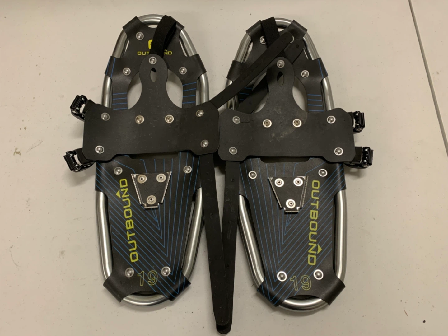 Outbound Kids Snowshoes - 19 Inch (Youth Size)