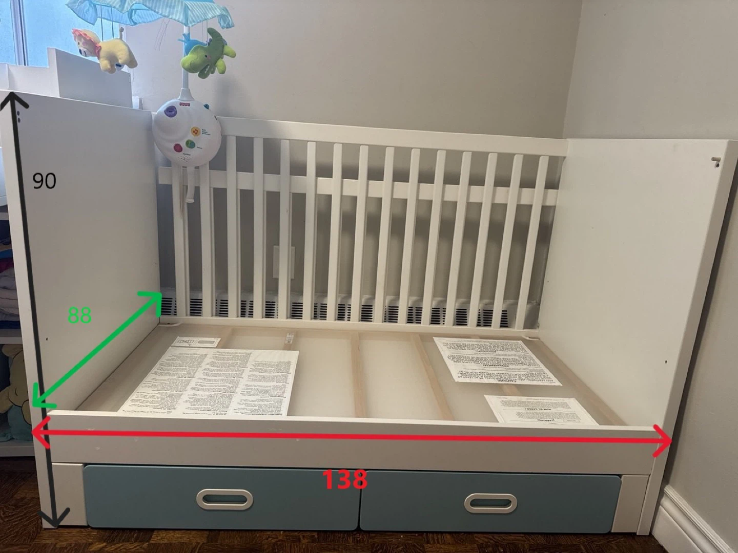 White Baby Crib with Drawers comes with toys - photo 2