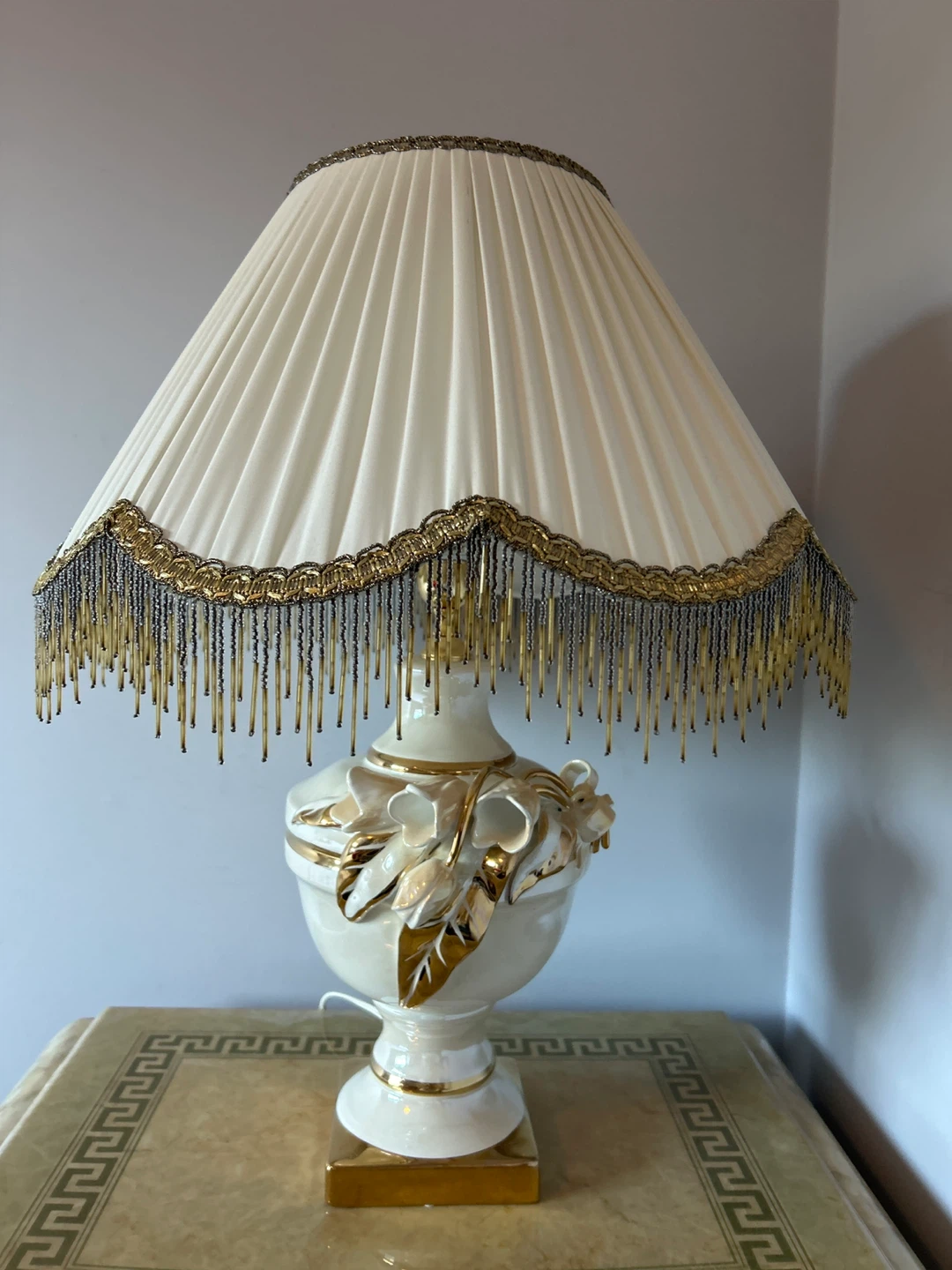 Set of 2 Vintage Floral Table Lamp - Elegant Decor