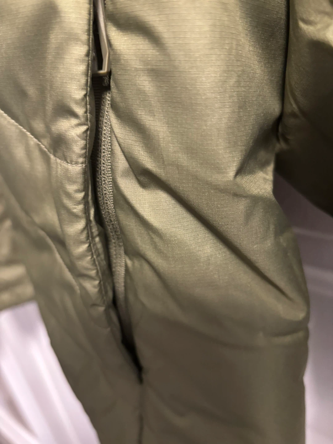 Adidas Terrex Olive Green/Black Padded Jacket - L - photo 4