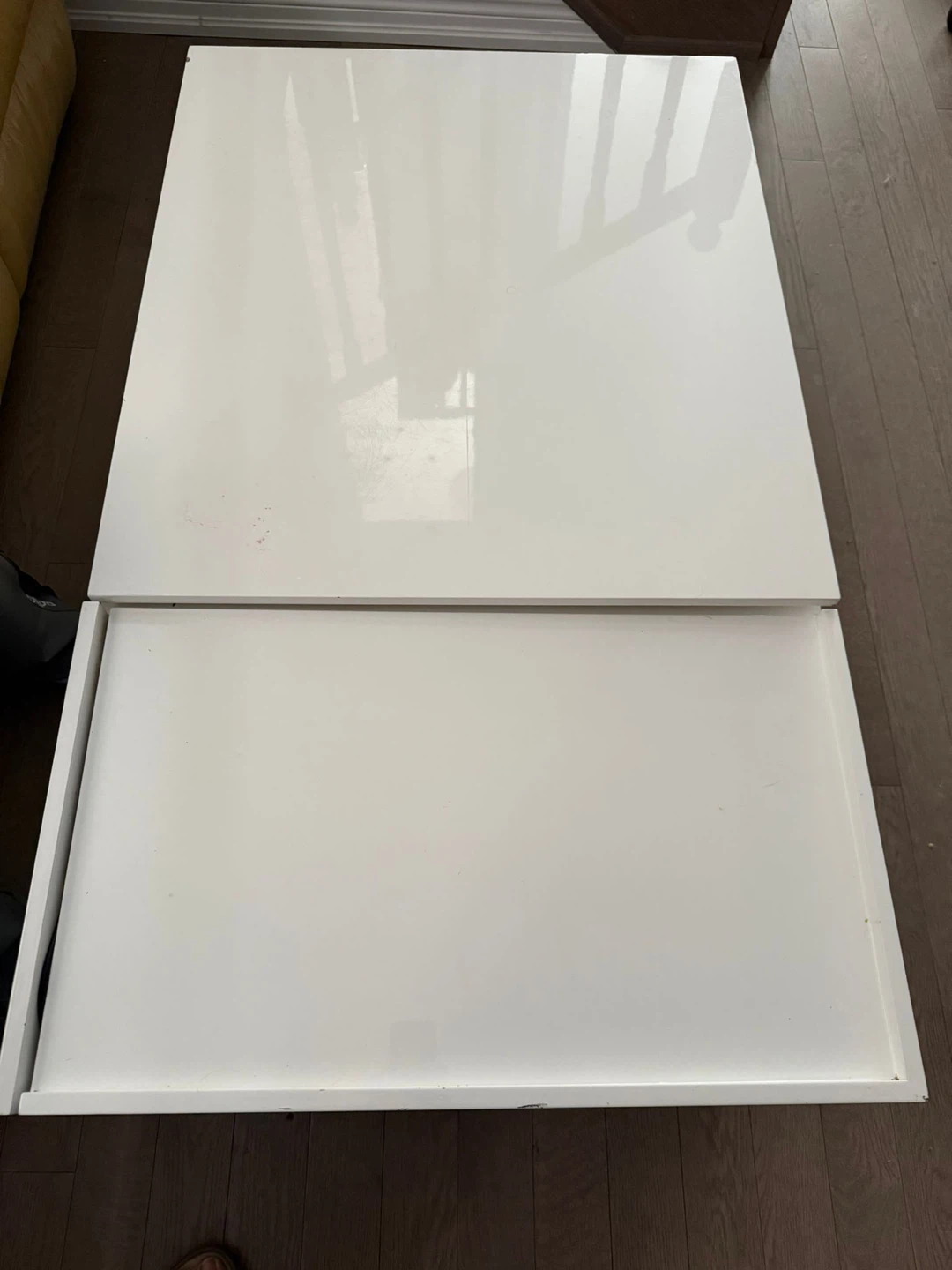 White Lift Top Coffee Table - photo 2