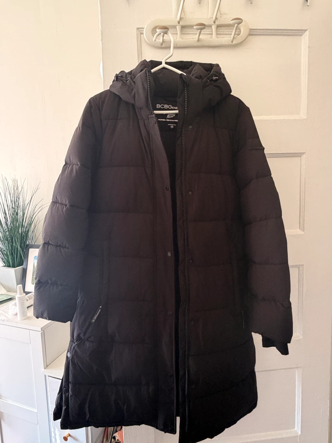 Women’s BCBGeneration Black Puffer Coat - Size M