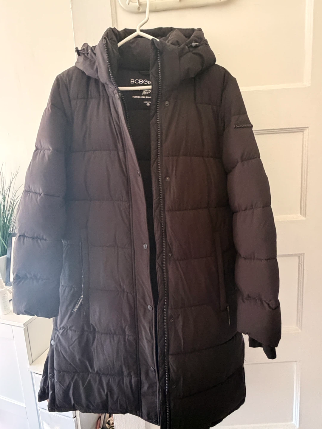 Women’s BCBGeneration Black Puffer Coat - Size M - photo 2