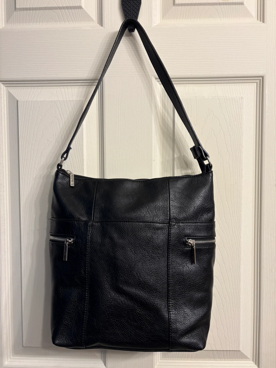 Roots 73 Black Leather Shoulder Bag