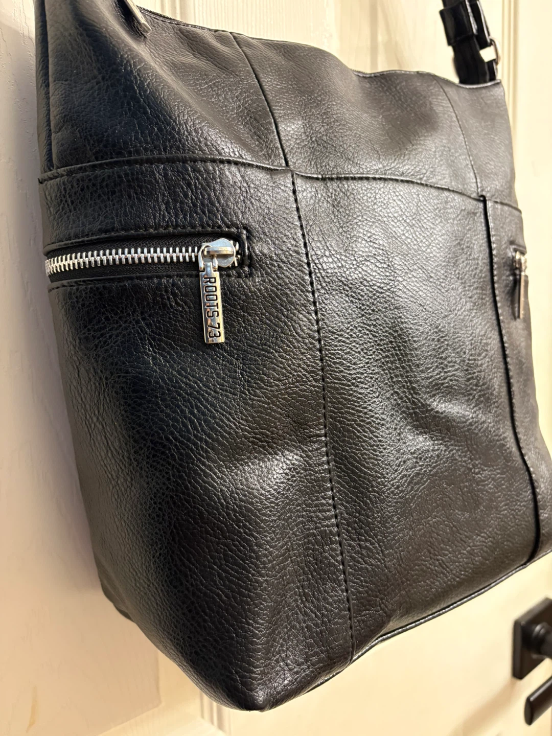 Roots 73 Black Leather Shoulder Bag - photo 4