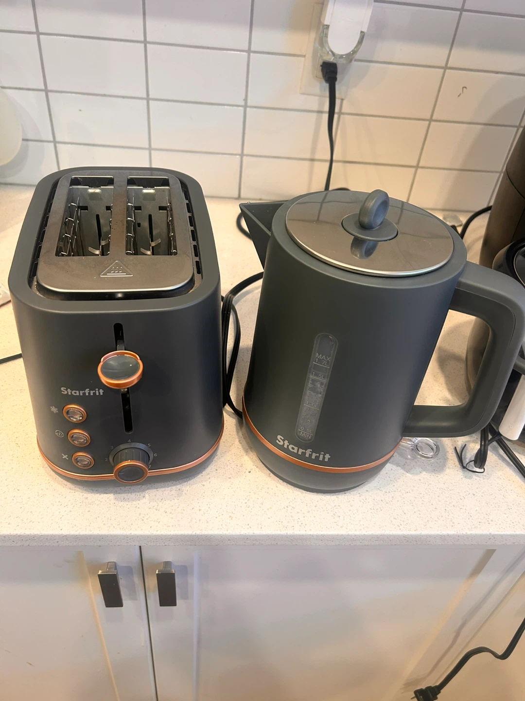 Starfrit Toaster & Kettle Set