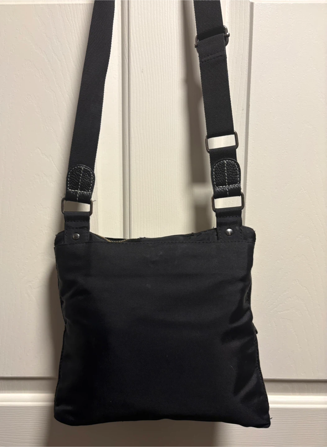Roots Black Leather Crossbody Bag - photo 5