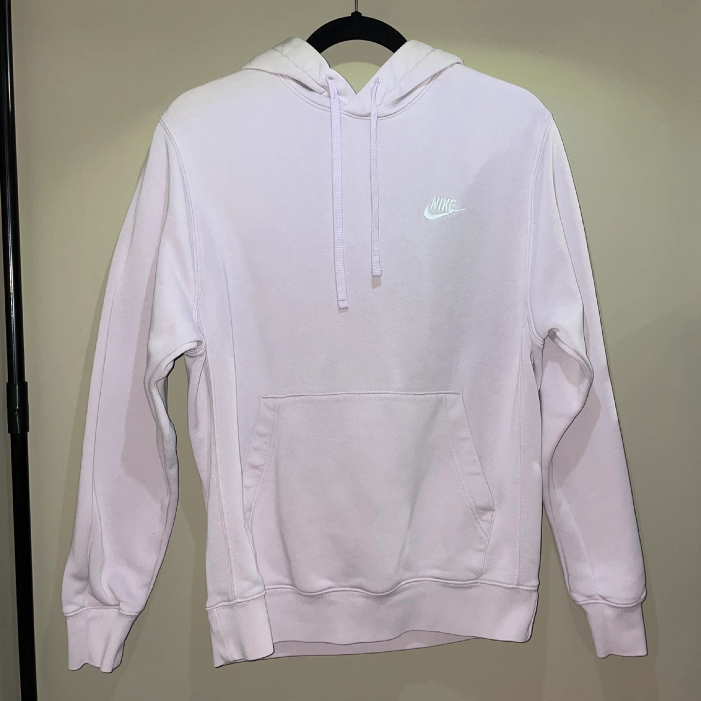 Nike Pullover Hoodie - Pink