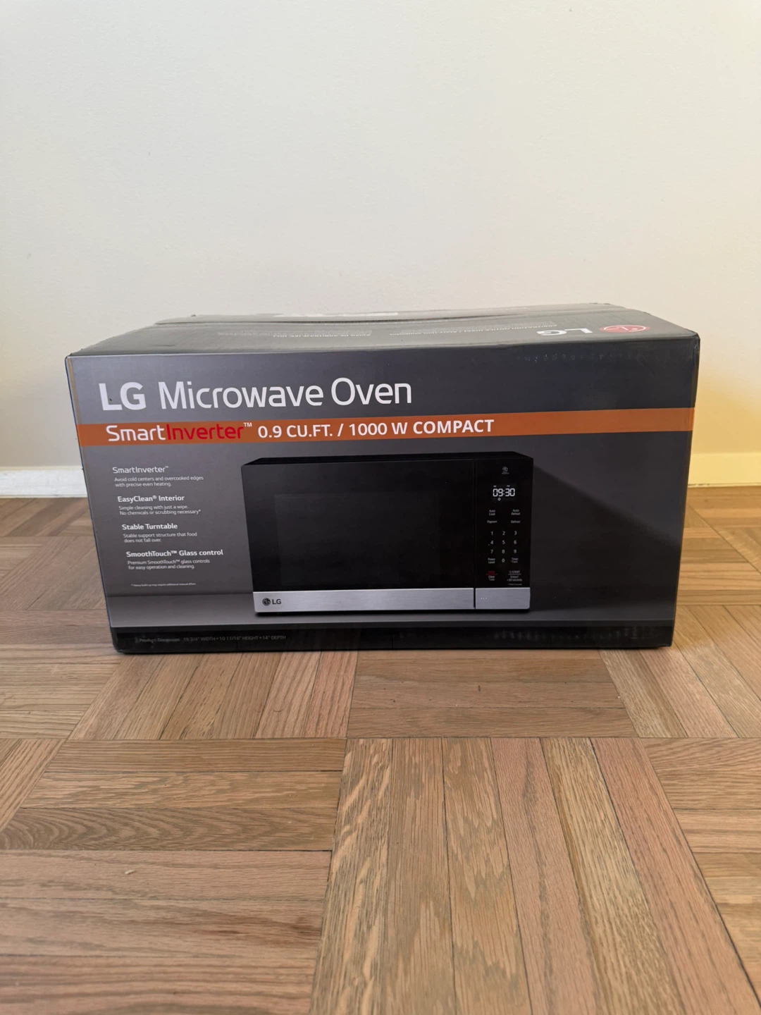 LG Microwave Oven - Smart Inverter, 0.9 CU.FT