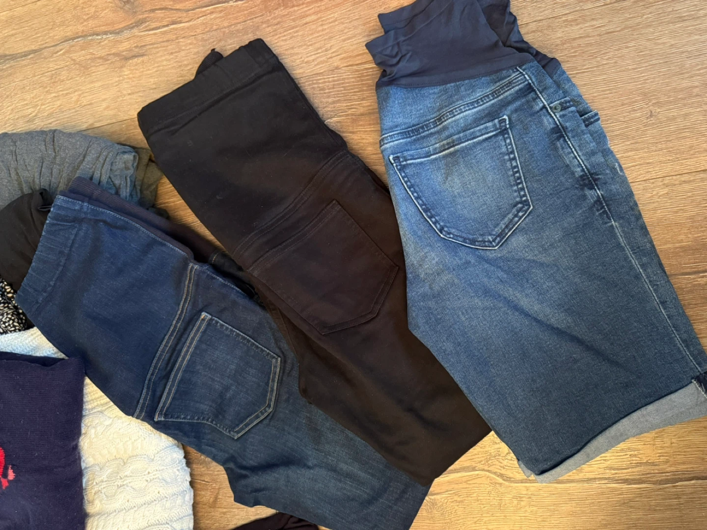 Maternity Clothing Mixed Lot - photo 2