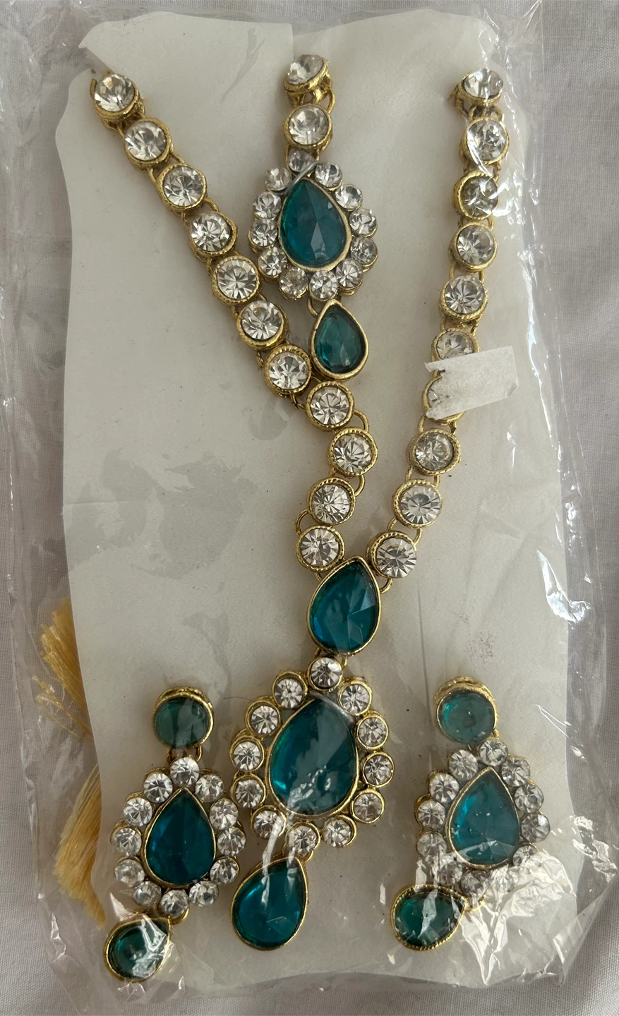 Jewellery Set - Necklace and Earrings