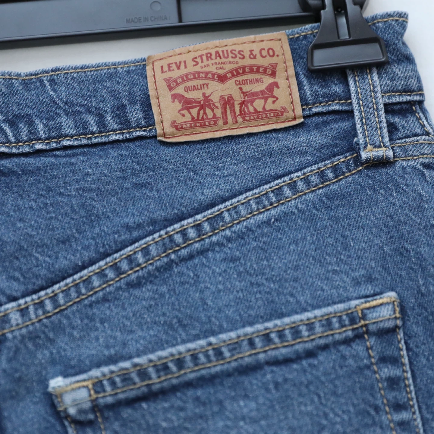 Levi's Jeans medium blue high waisted 28 - photo 3