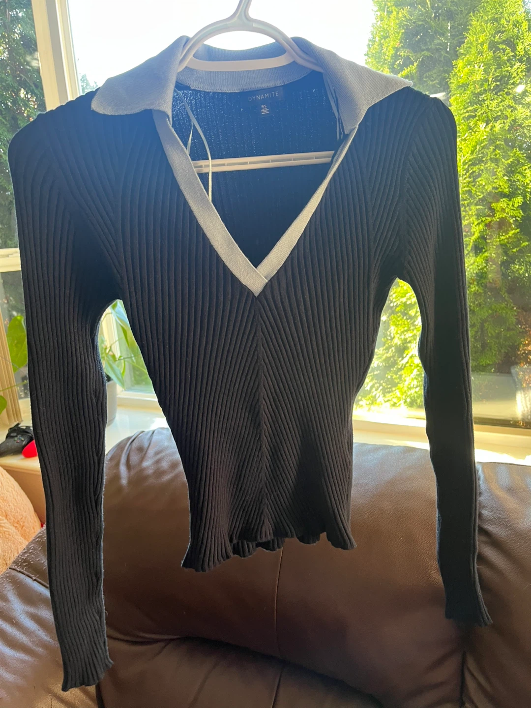 Dynamite Long Sleeve V-Neck Top - Size S - photo 2