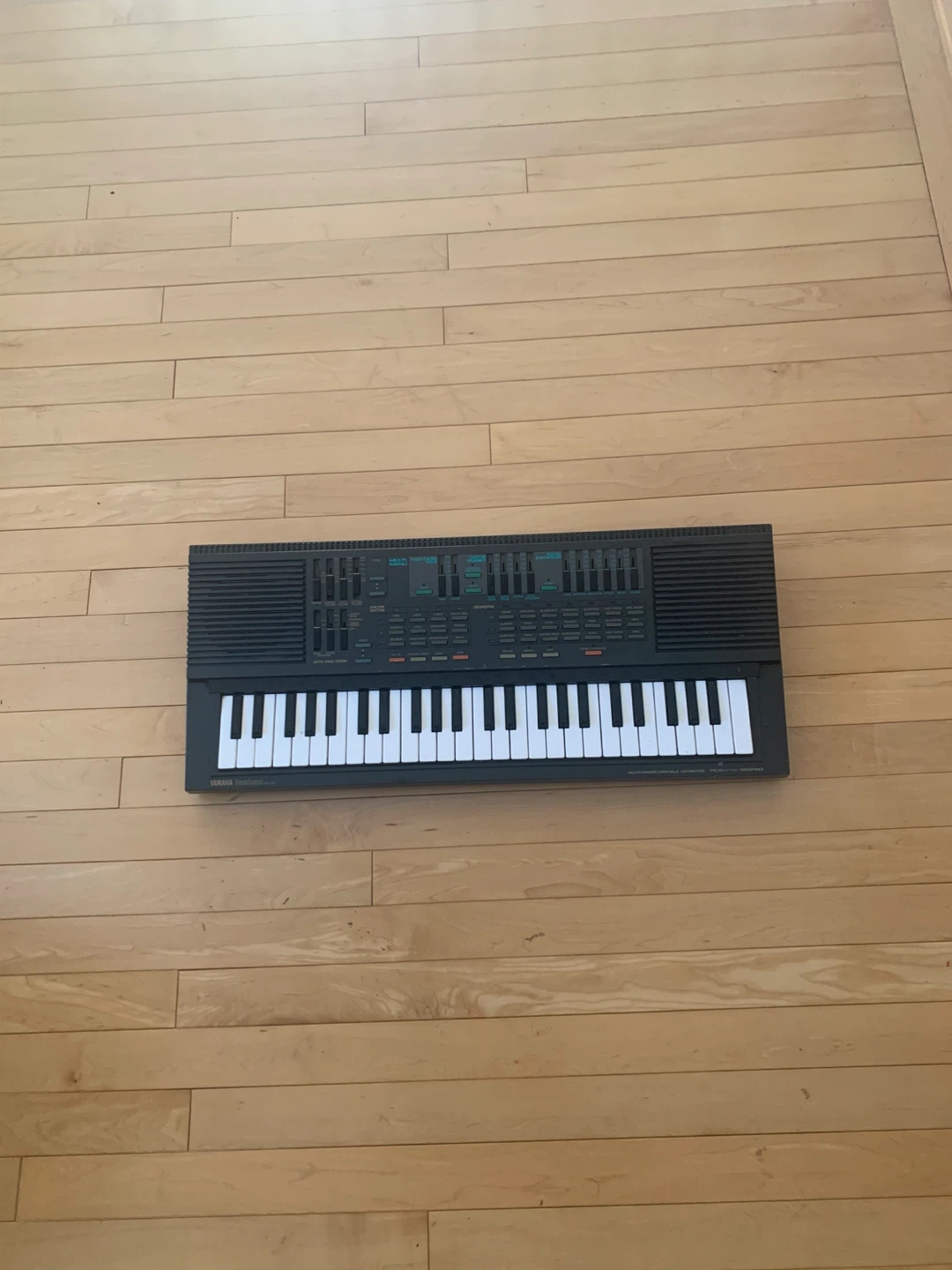 Yamaha portasound pss-570 synthesizer piano keyboard