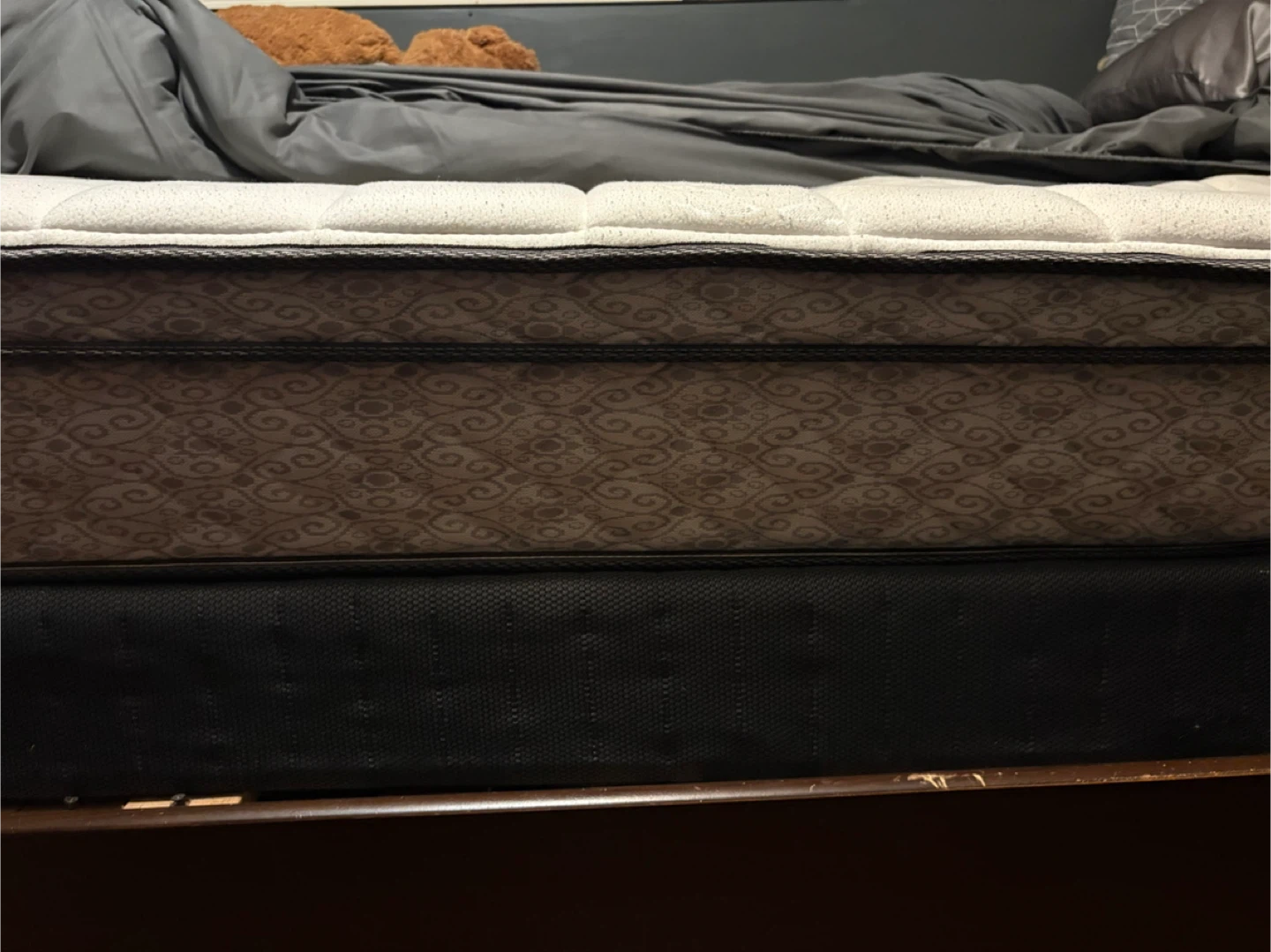 Queen Size storage Bed Frame and Mattress - photo 3