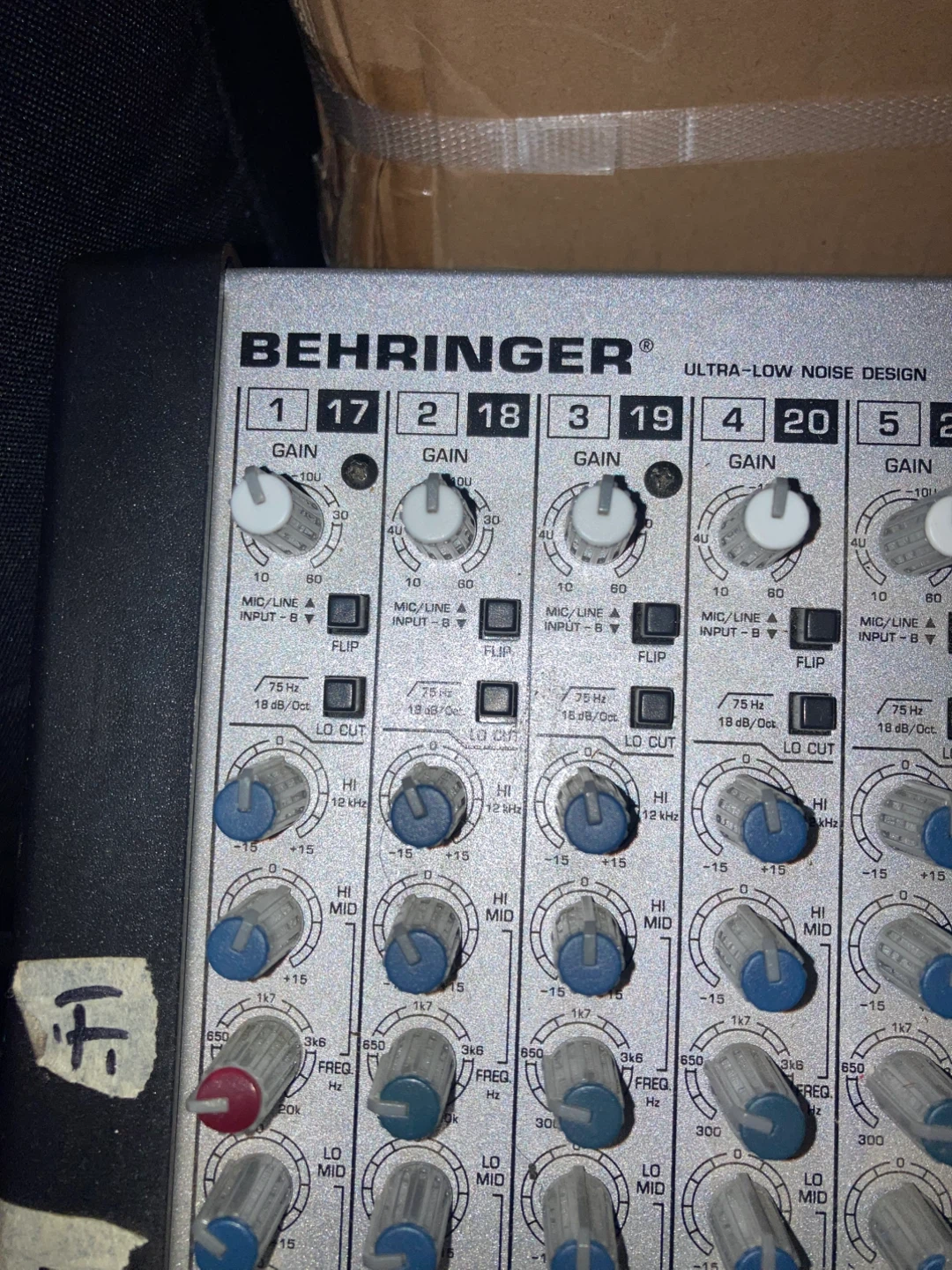 Behringer Eurorack MX 3242X Mixing Console - photo 3