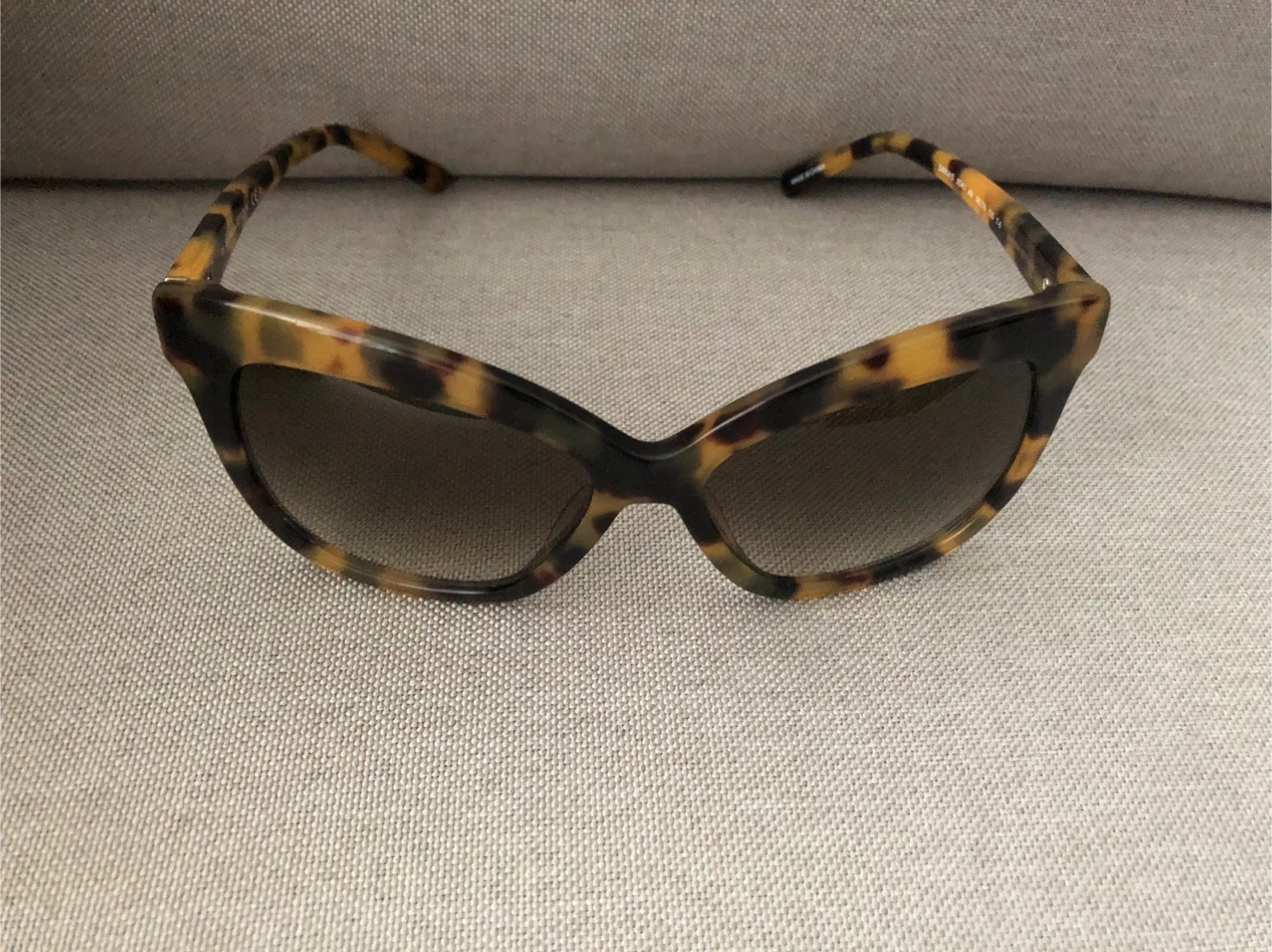 Banana Republic-“Daria” Tortoiseshell Sunglasses