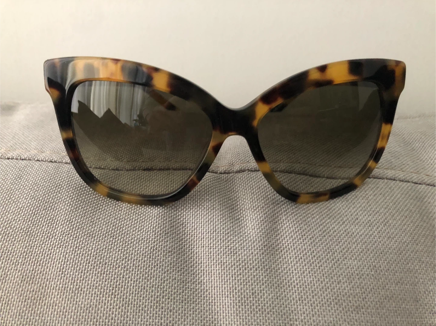 Banana Republic-“Daria” Tortoiseshell Sunglasses - photo 2