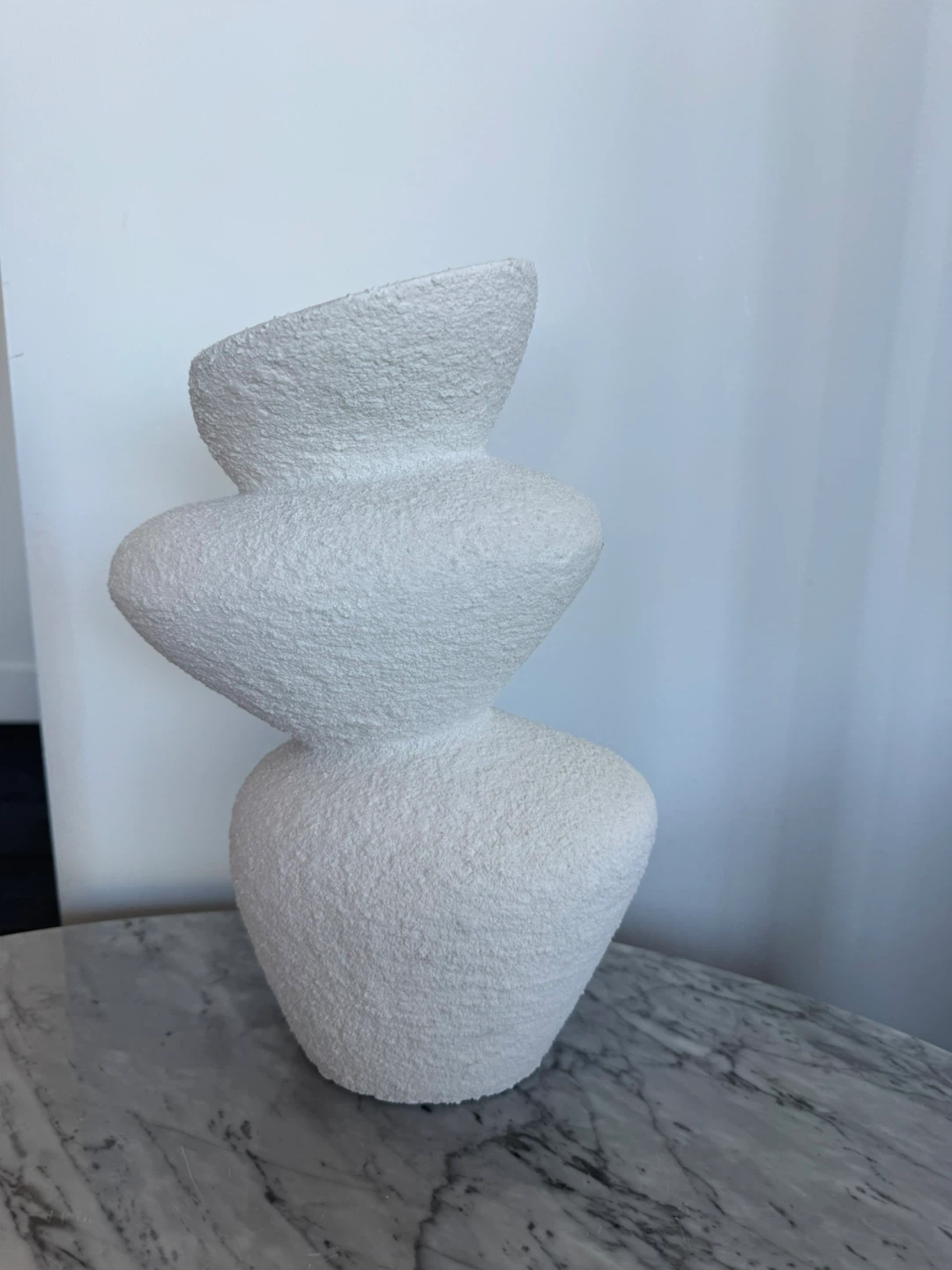 White Textured Ceramic Vase - photo 2