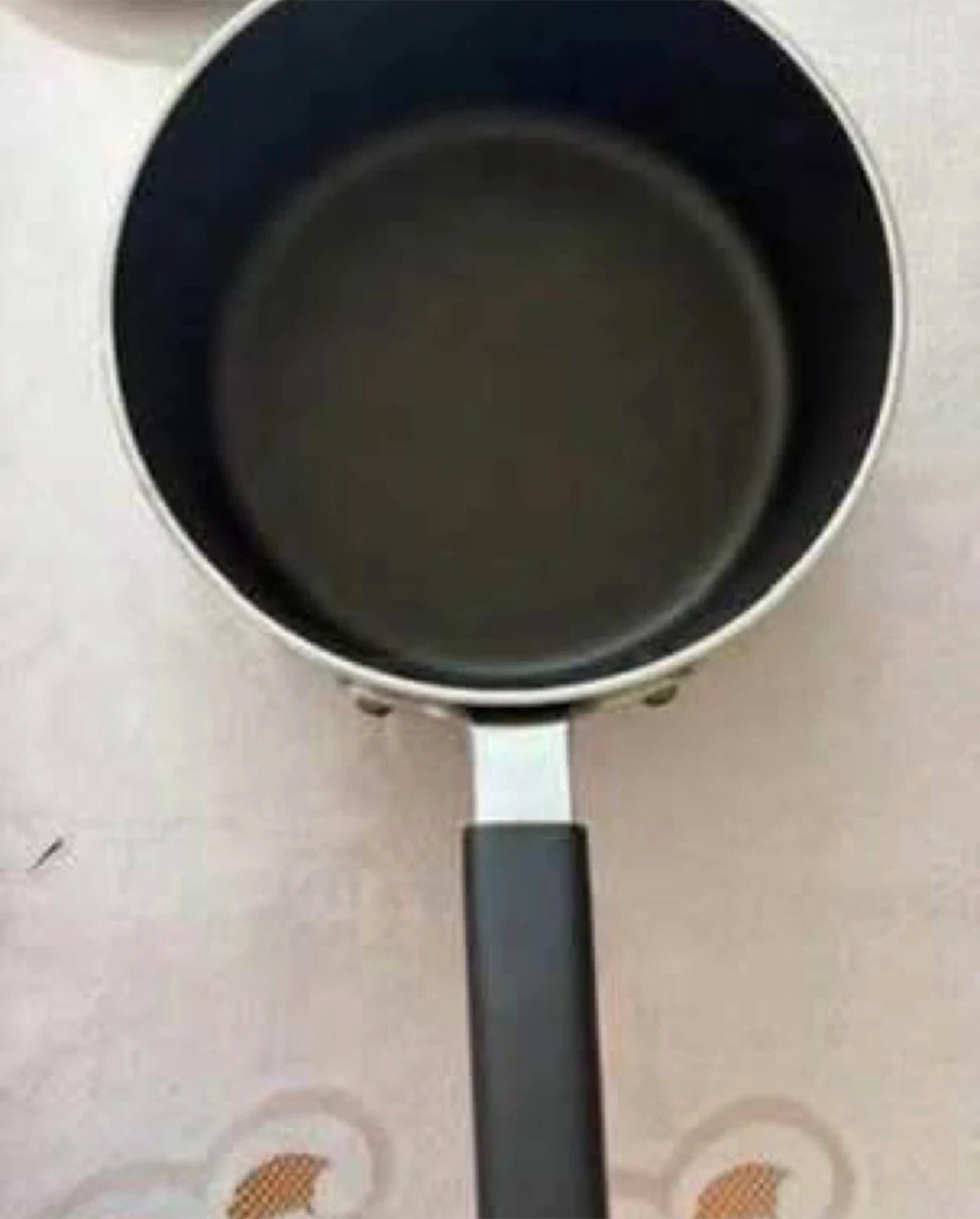Pan, pot & saucepan (All okay condition) (All FREE) - photo 3