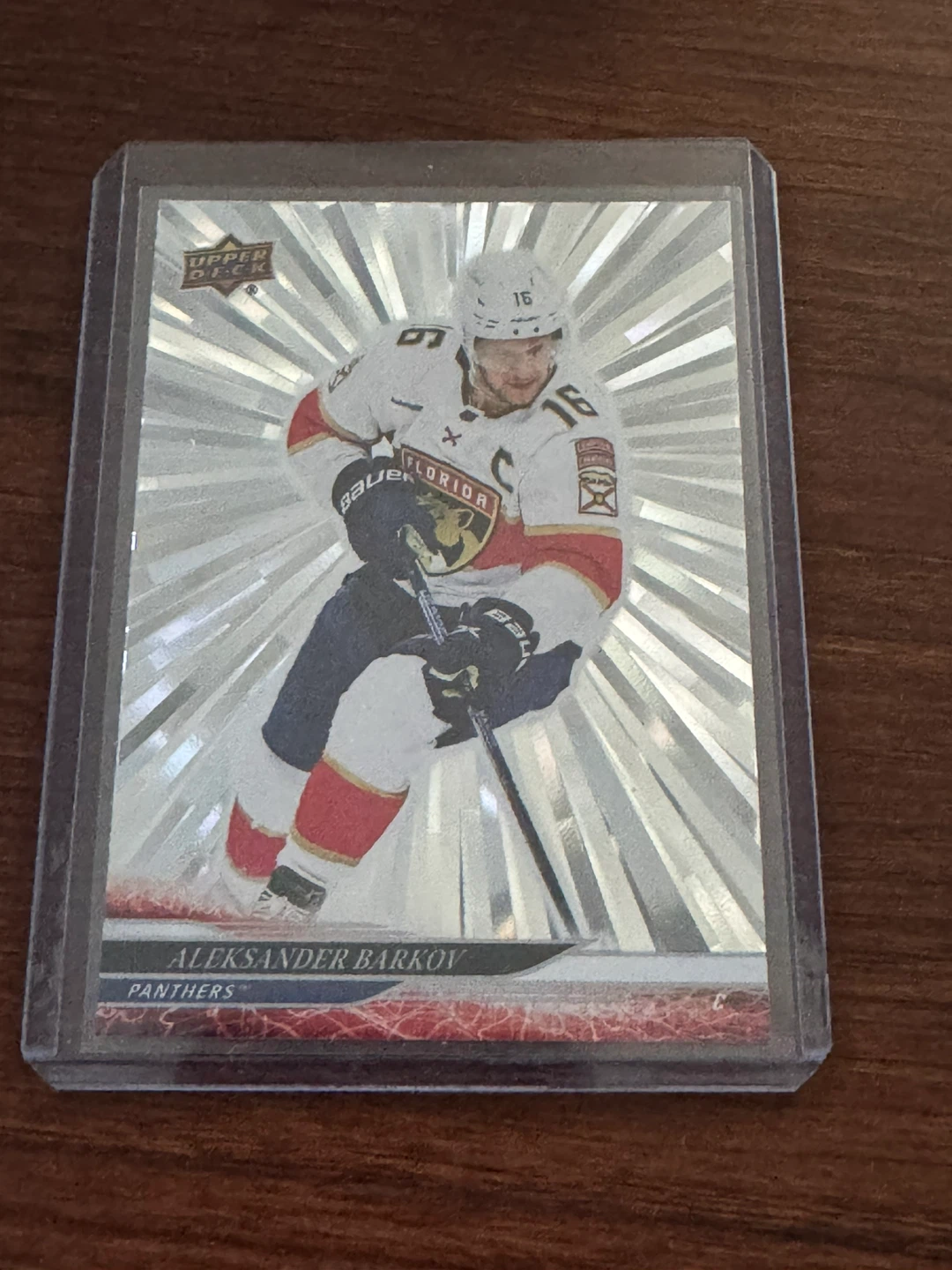 Aleksander Barkov - Upper Deck silver Outburst Hockey Card
