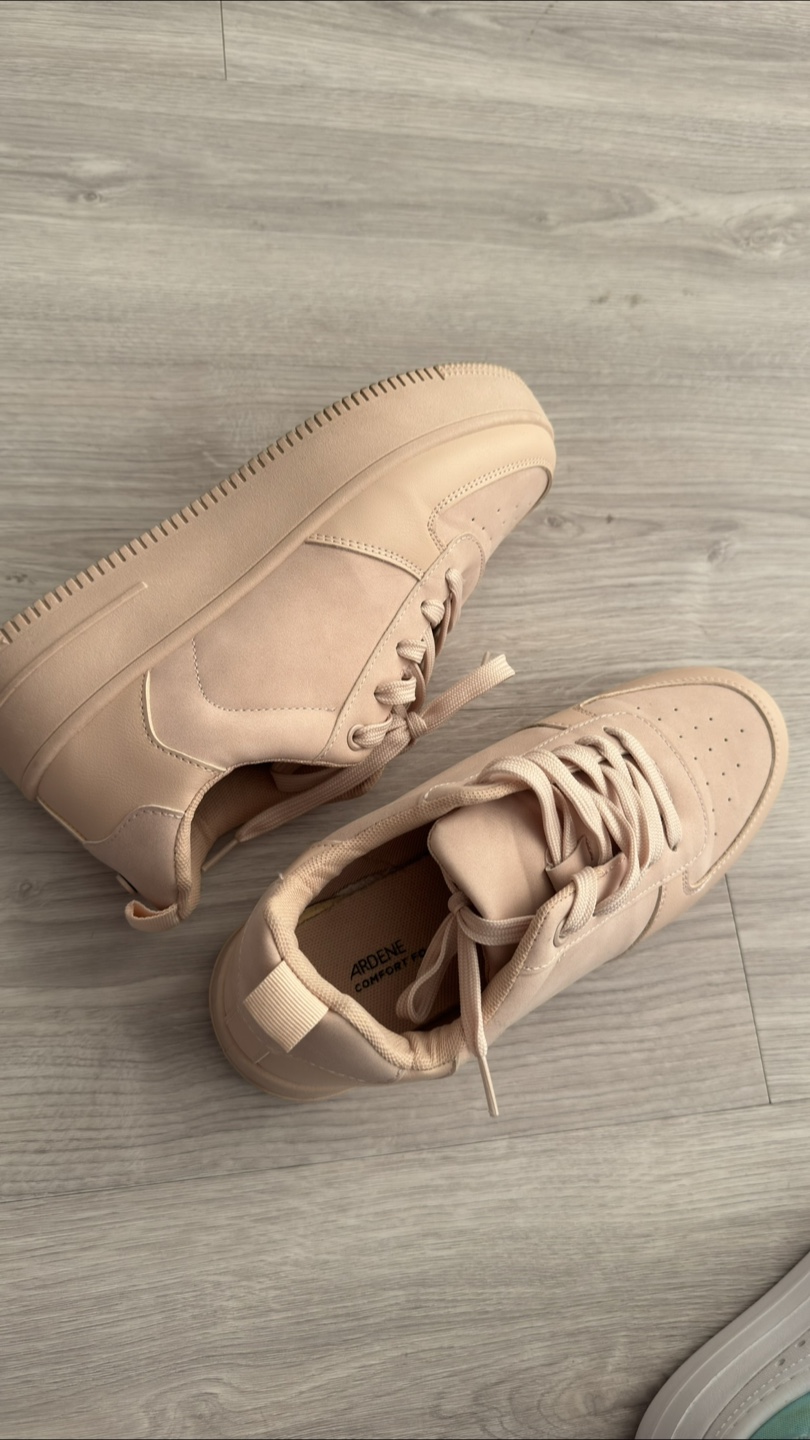 Ardene Women’s Comfort Fit Sneakers