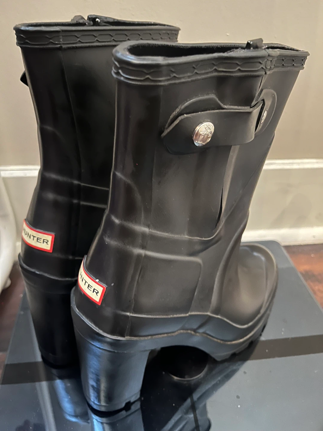 Hunter Black Heeled Rain Boots size6.5