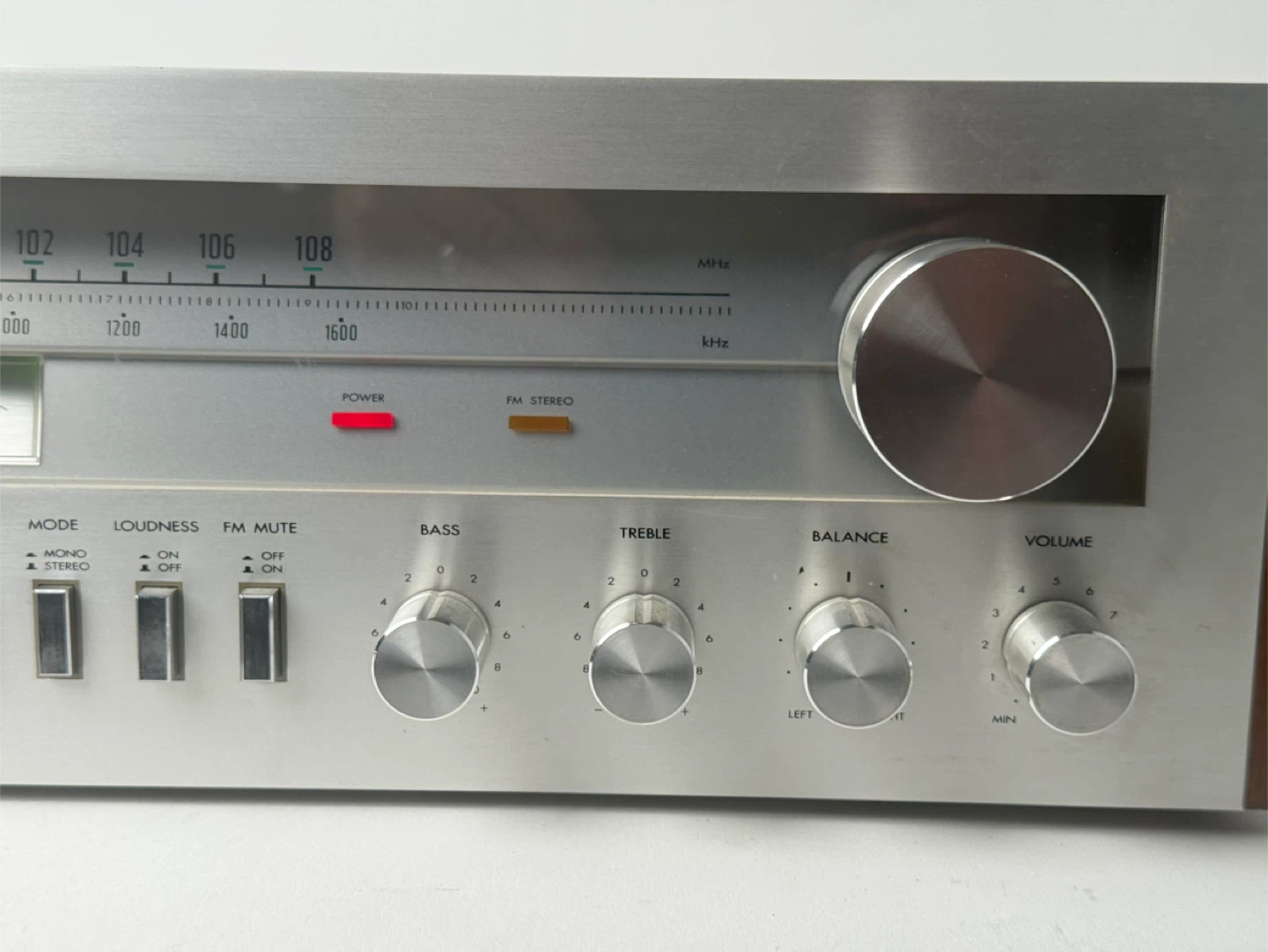 JVC JR-S81W Stereo Receiver - photo 3