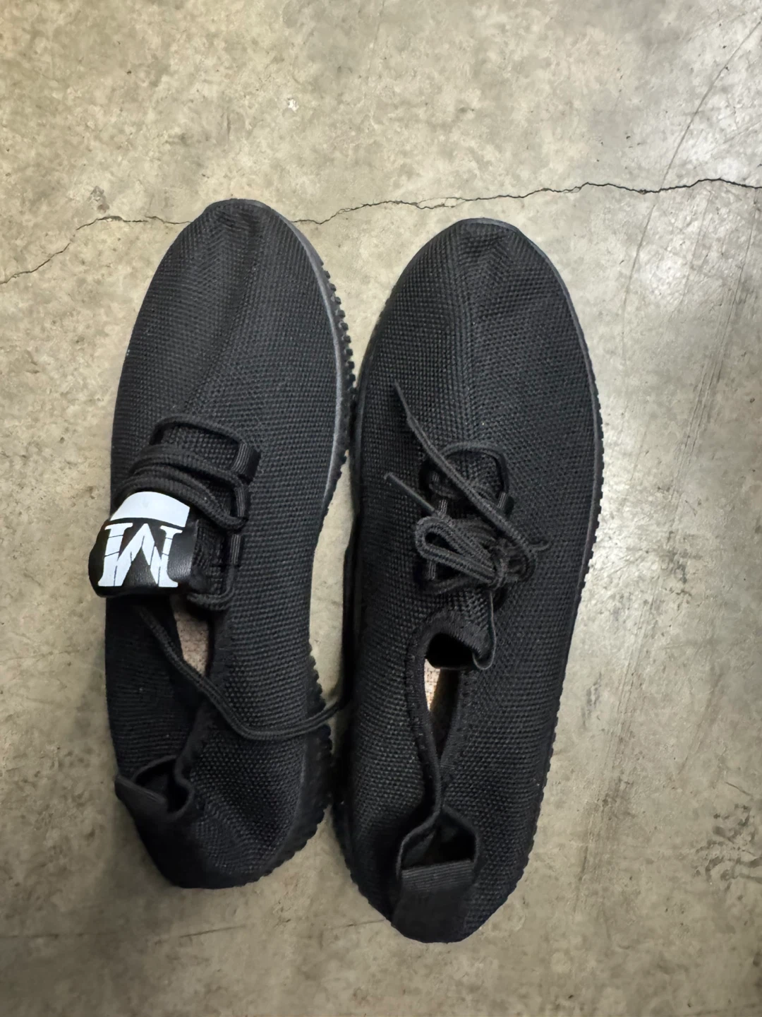 Black Sneakers - Size 40 - photo 2