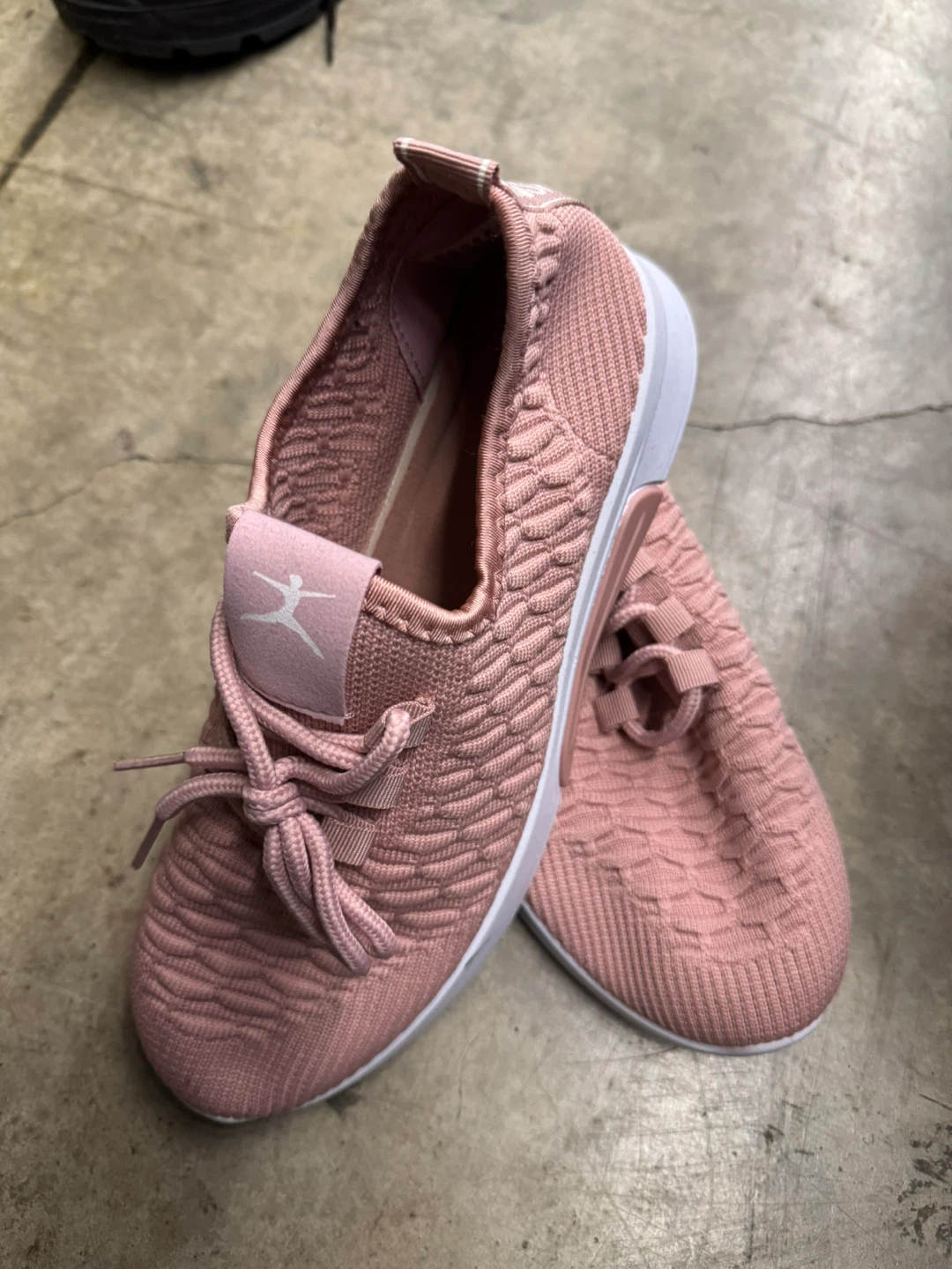 Danskin Now Pink Sneakers Size 8 - photo 2