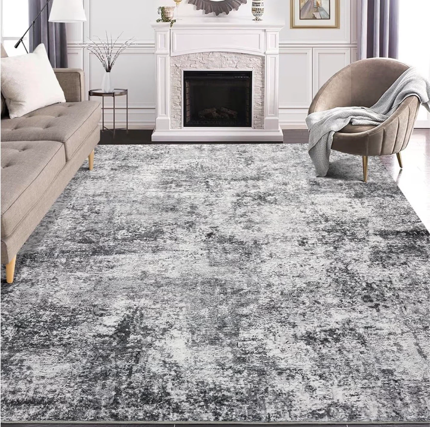 Elegant Area Rug - Grey/White