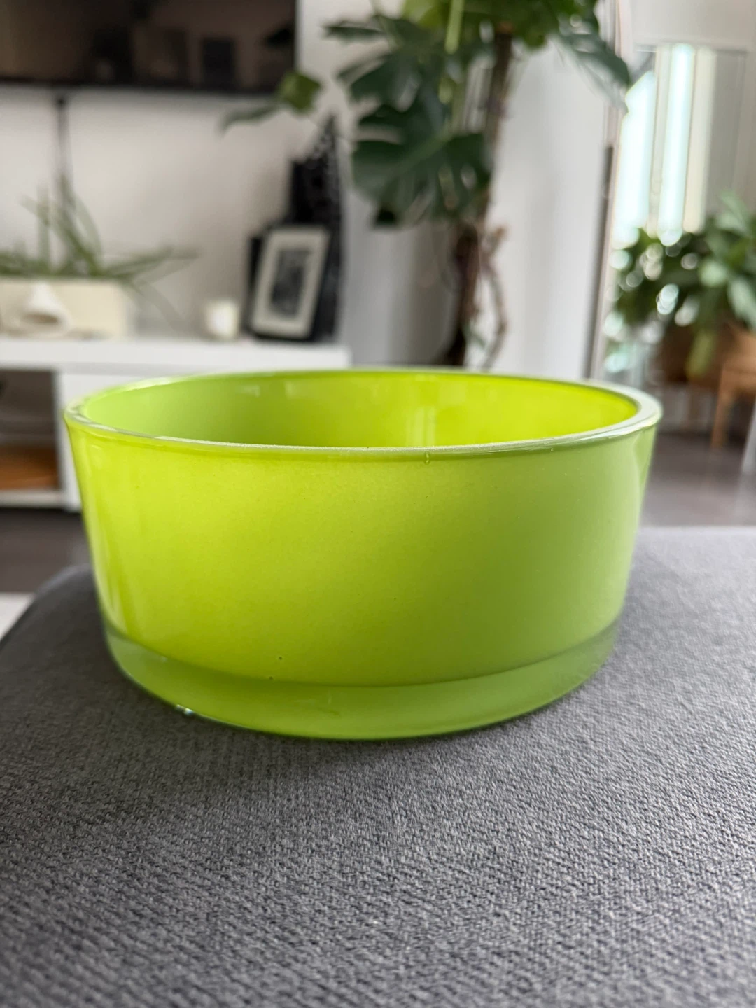 GOOD CONDITION Lime Green Glass Bowl