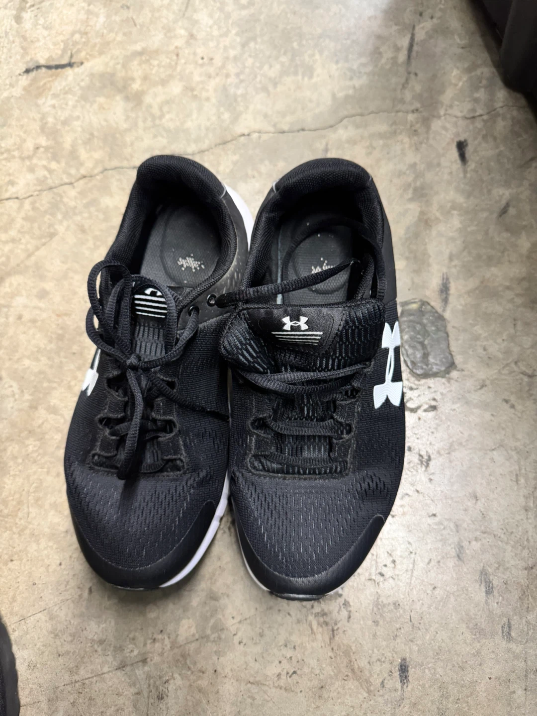 Under Armour Running Shoes - Black