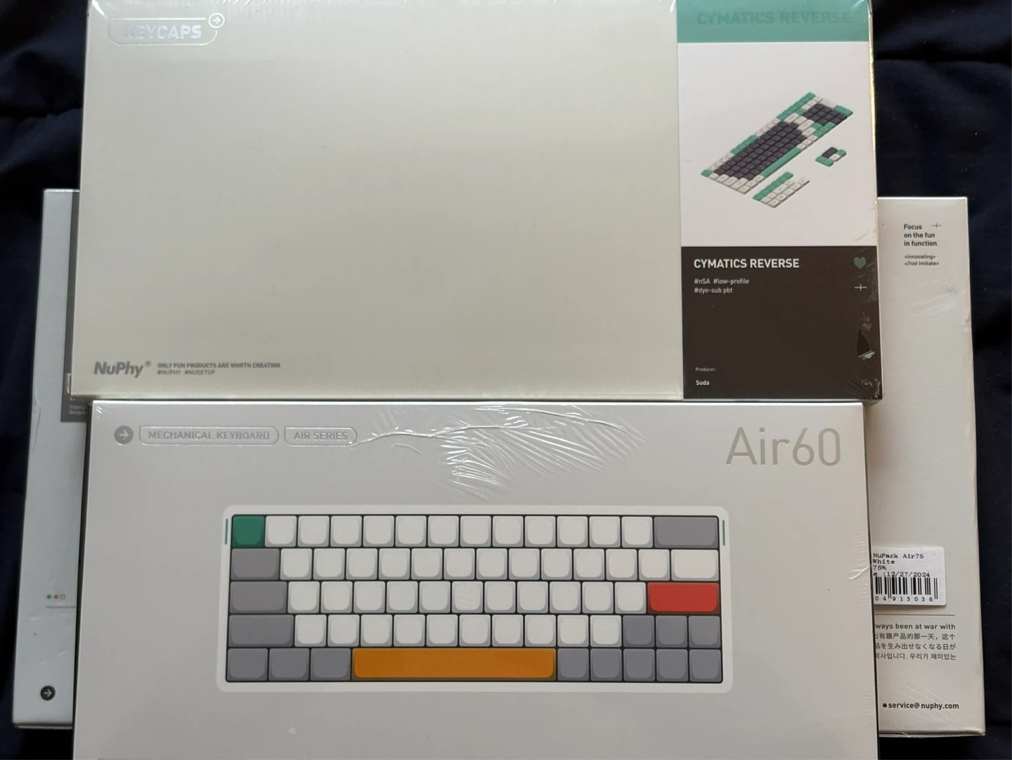 NuPhy Air60 v2, carrying case, Cymatics keycaps - photo 3