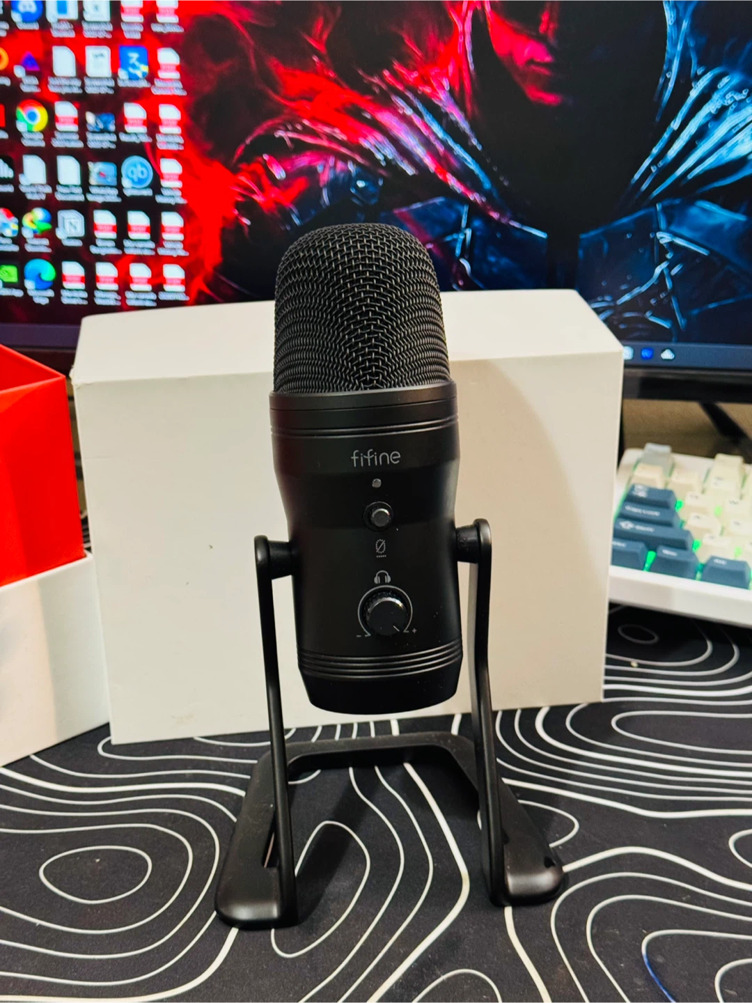 Fifine k690 Studio/Podcast/Streaming Mic with table stand - photo 4