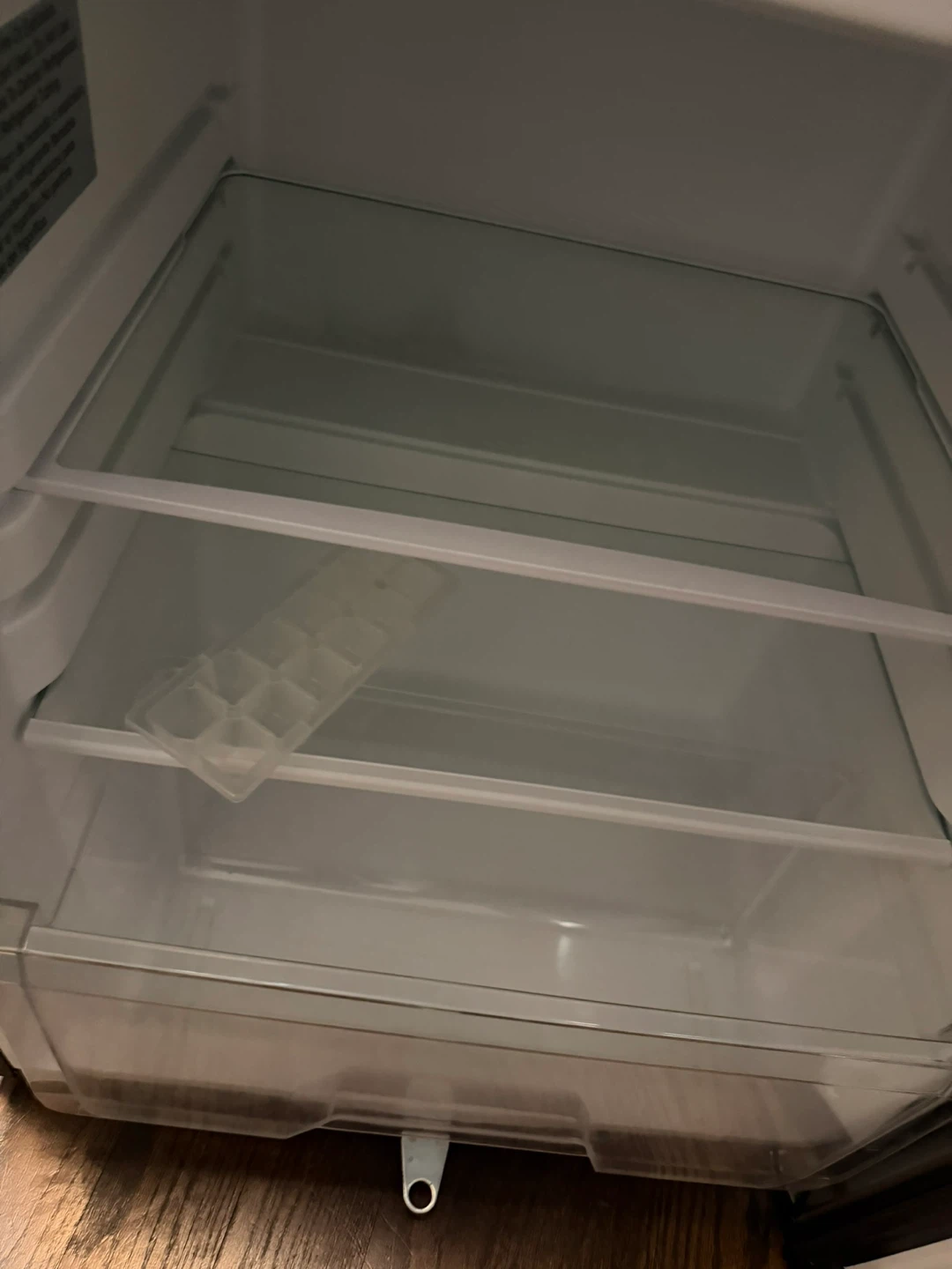 Frigidaire Mini Fridge - photo 5